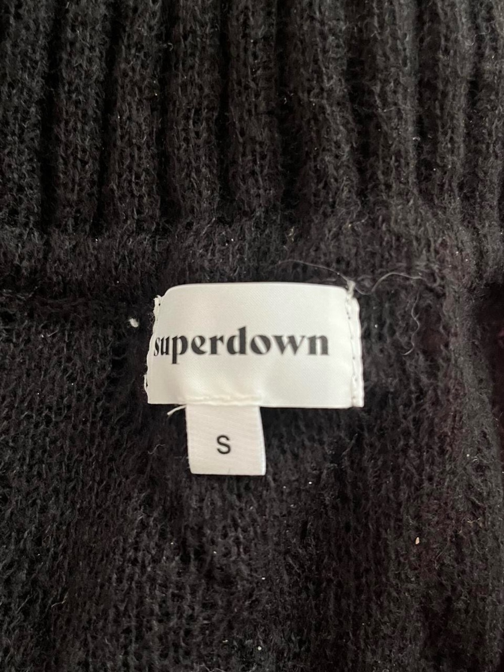 superdown Black Off-Shoulder Ribbed Crop Sweater - Picture 2 of 3